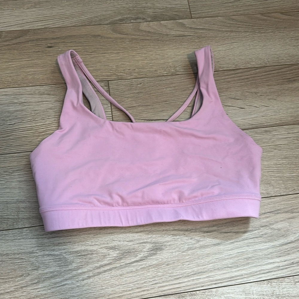 Light pink/purple Athleta Bra Top. In perfect condition.